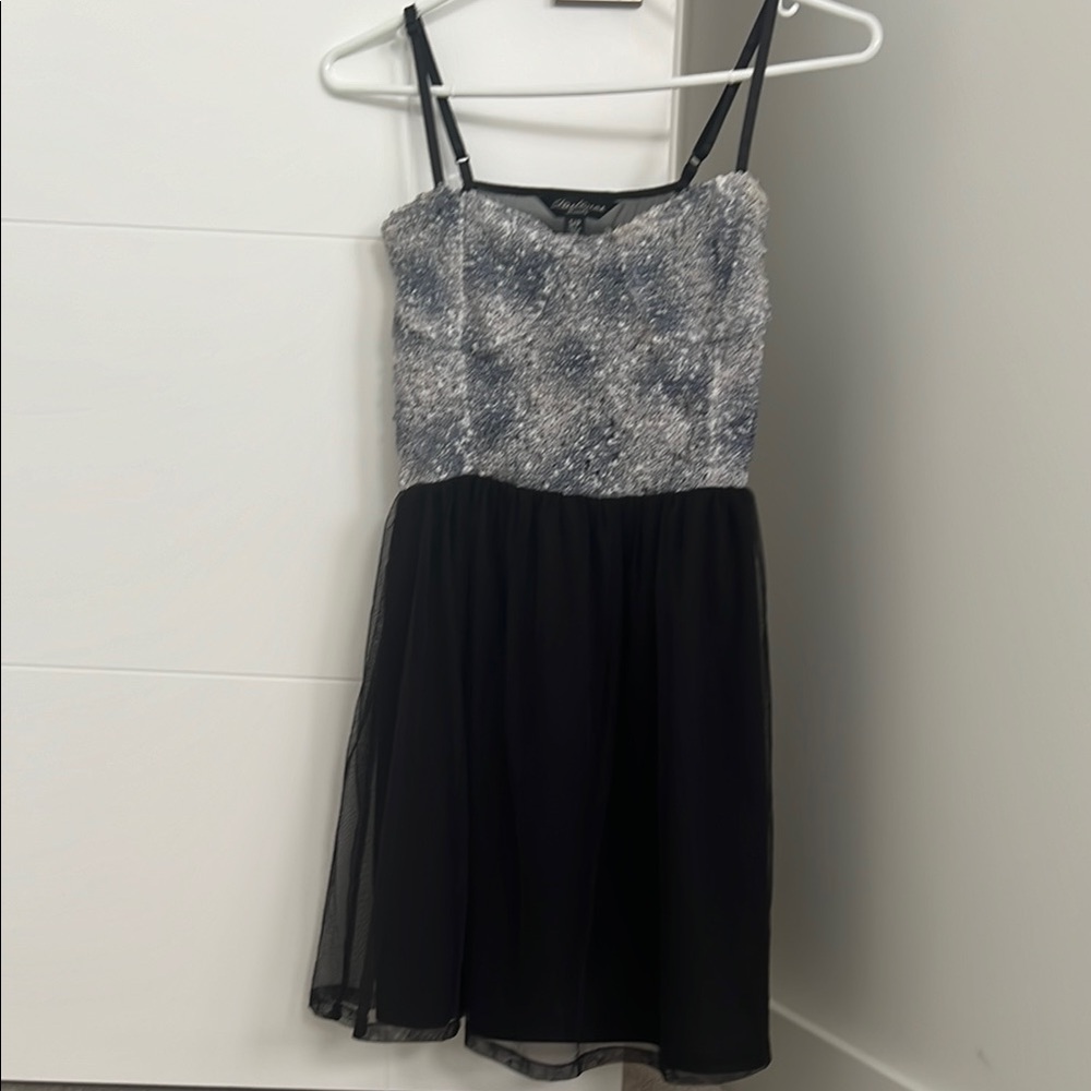 Black and Silver Sleeveless Dress